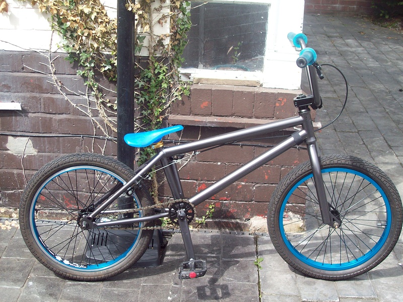 new seat, post, clamp and new grips :) what you think?