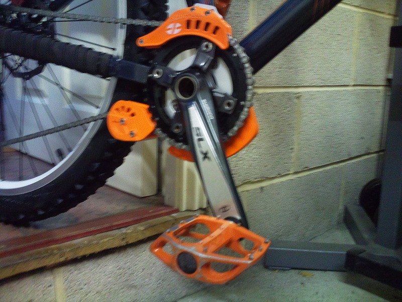 E-thirteen chain guide with SLZ cranks and v8 dmr pedals