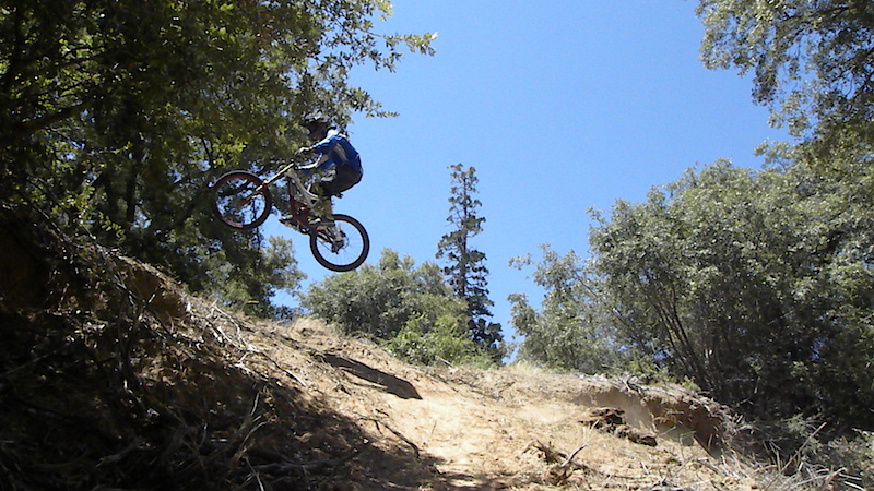To see these pictures in action http://www.pinkbike.com/video/147983/