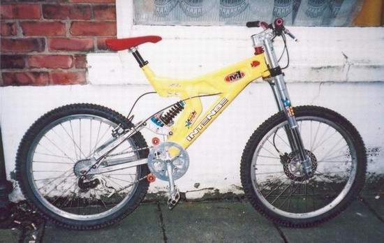 My second full bounce bike. A very inappropriate bike, but very fun. Pic was taken in 2000ish, the bike was a 95 or 96 model. Still living in my garage.