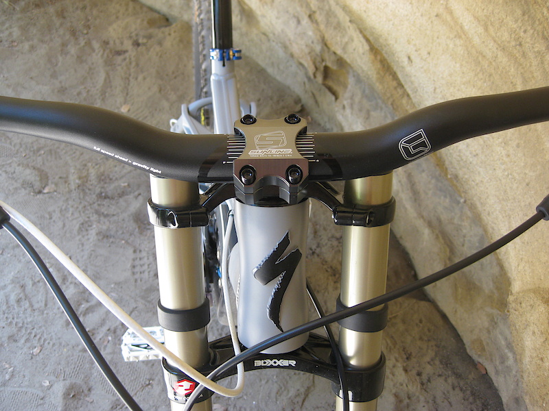 '10 demo 7, 2010 boxxer, with sunline direct mount stem.