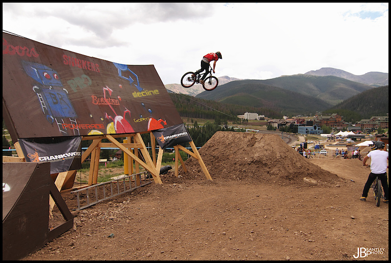 Wyper going right into the wall ride.