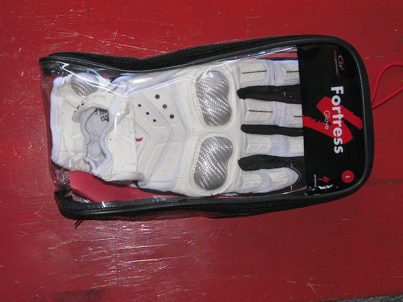 SPECIALIZED FORTRESS GLOVE
