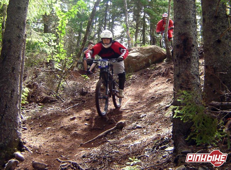hittin the rock drop to jump at wentworth valley dh race 