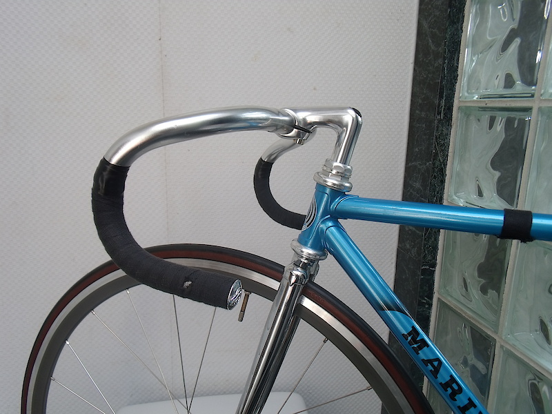 47cm seat tube center to top. Mid-1990's Marinoni Track frame. First generation 700C Velocity Deep V wheels. Mid-1980's Campagnolo Super Record Pista group. LIKE NEW