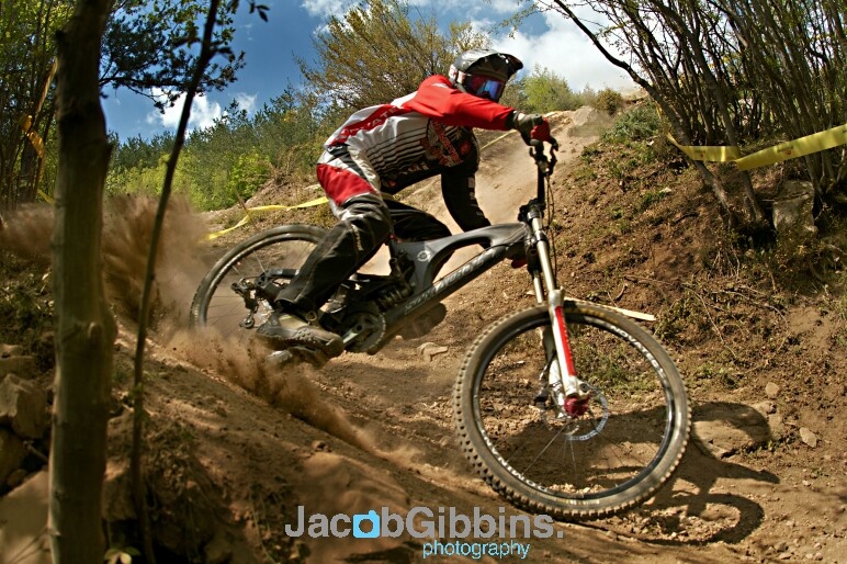 few photos from the Shamblahla cup race out in bulgaria... if you want long 6 min , steep , rocky , dusty tracks... its the one! 

www.JacobGibbins.co.uk