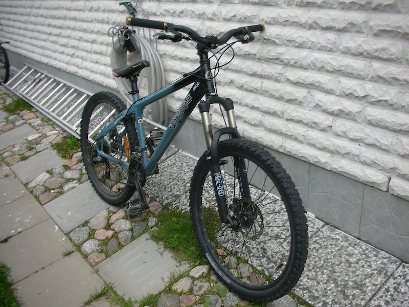 My other bike, for cruising, i dont really ride street or dirt, but i do sum random XC trips sumtimes:D
