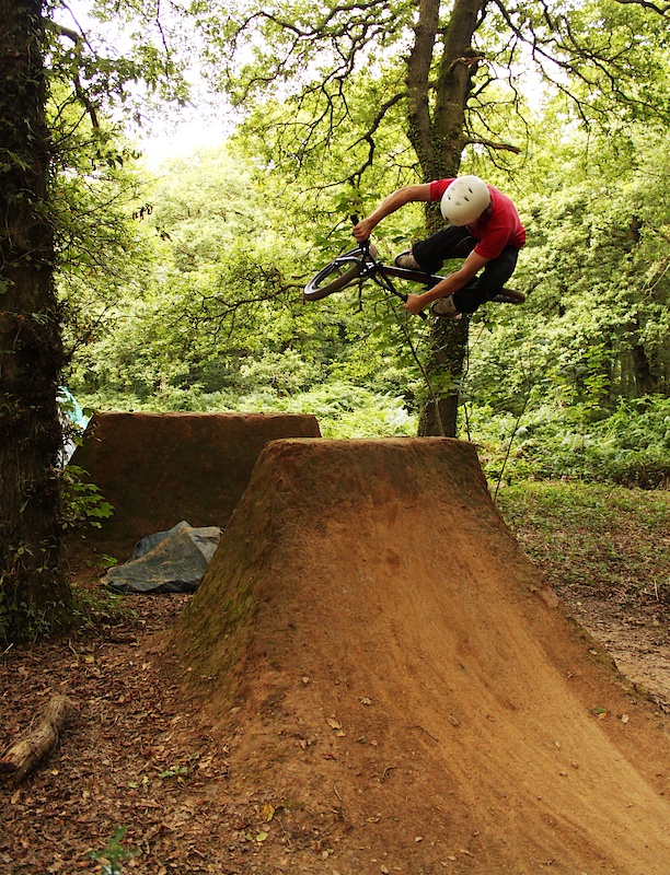 Messing about on 8th lip, table.