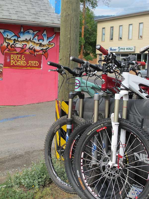 Loading up in front of Red Shred's Bike and Board Shed - a shop that helped shape my life growing up - Thanks Mark!
