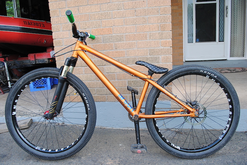 the mob, pike, transistion revo 36's, truvativ hollzfeller bar and stem, kenda small block eight tires, mcneil seat and post, demolition medial cranks


best mtb ive ever owned