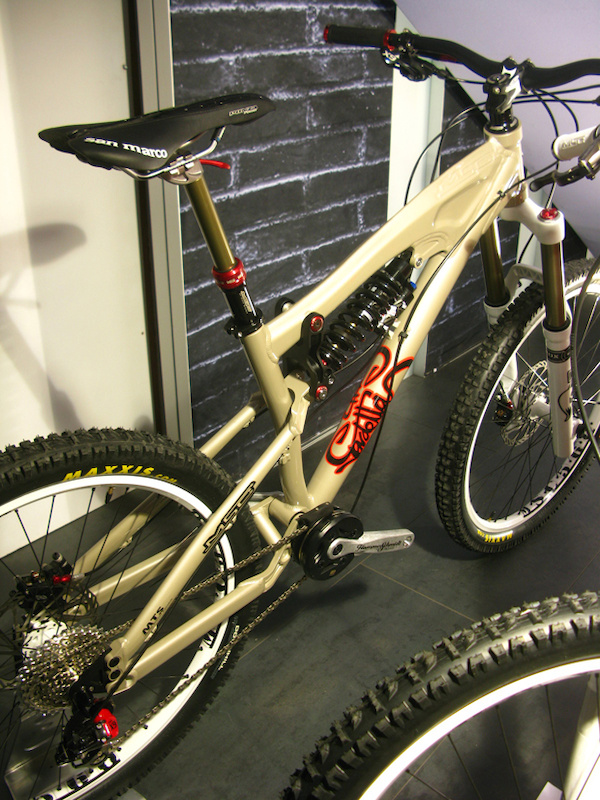 7inch Allmountians at Eurobike 2011
