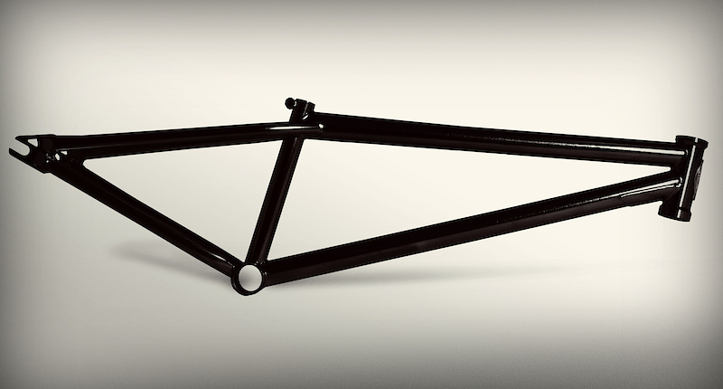 El Deuce : high quality, FPHT, great geometry, light weight. No more, no less...

*available soon*