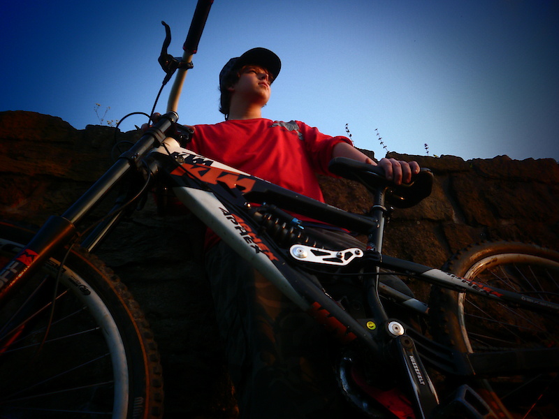 photo by:Daveee

me and my bike