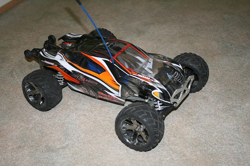 traxxas rustler vxl battery