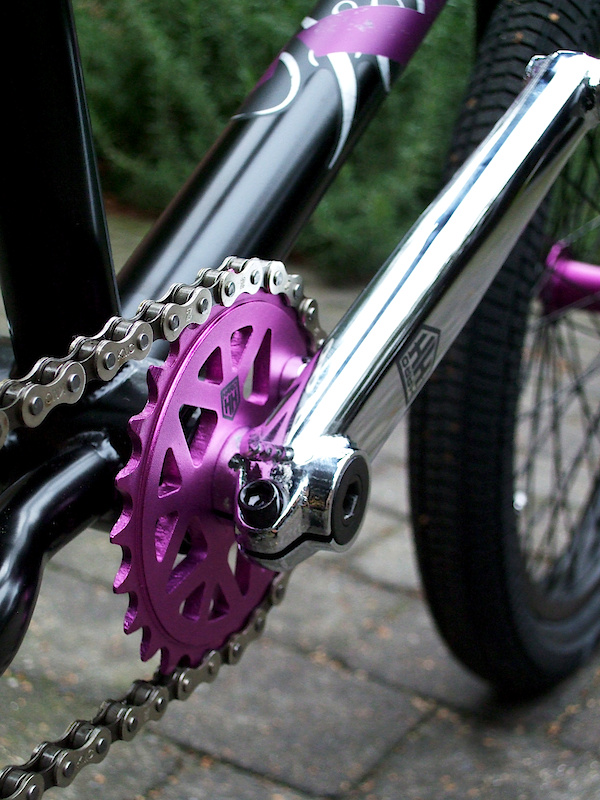 My new Haro F4, more purple parts coming next week...