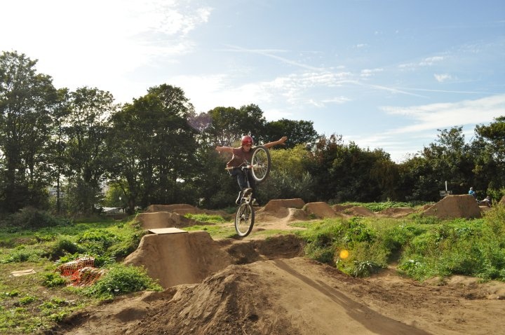 Tuck no hander
out of the bowl :)