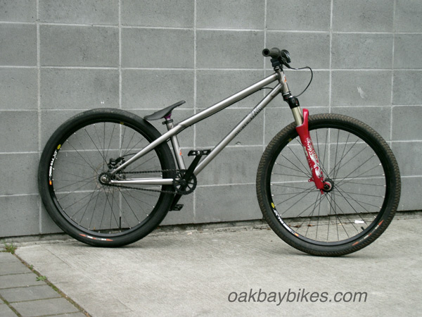 the latest rawdob. 24 pounds. yee-haw.

info and specs here: http://oakbaybikes.com/for-sale/dobermann-build/