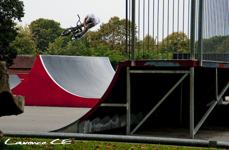 Jamie with a tasty bar spin on the spine - Laurence CE - www.laurence-ce.com