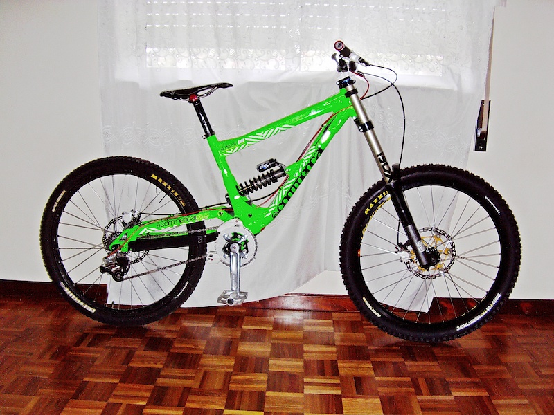 commencal supreme dh v2 2011