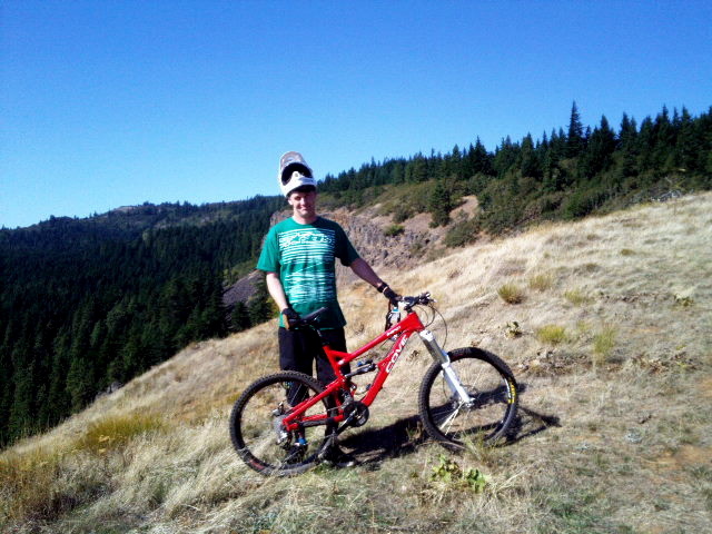Showing off the Large Cove GSpot I rode for 2 days. Love this bike.