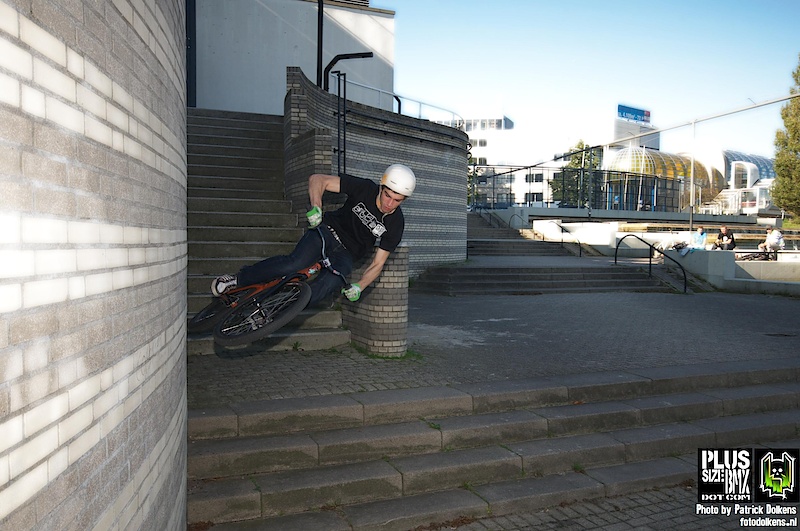 one of my first rides on the BLKMRKT Contraband - Wallride down the stairs