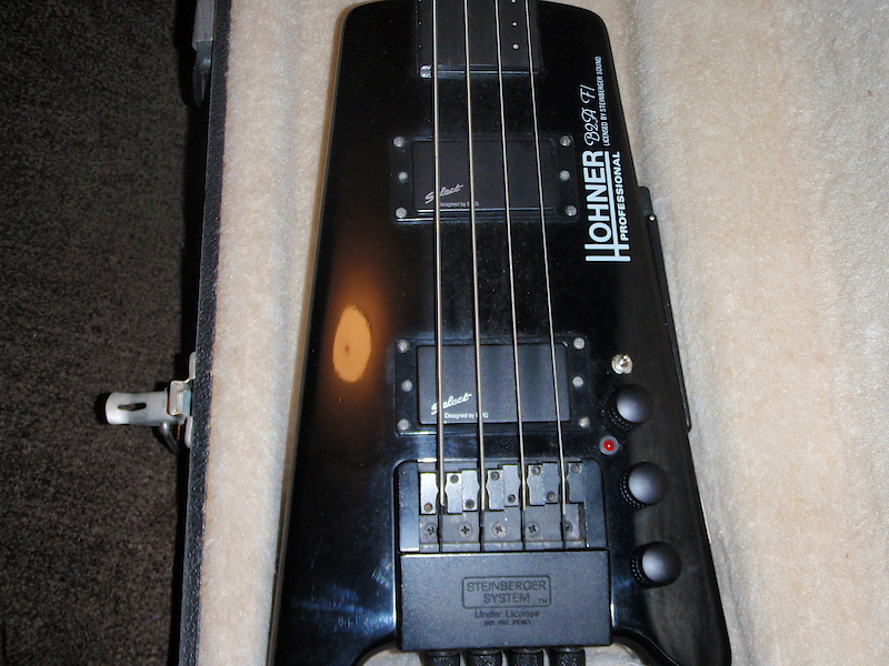Hohner B2A F1 fretless For Sale