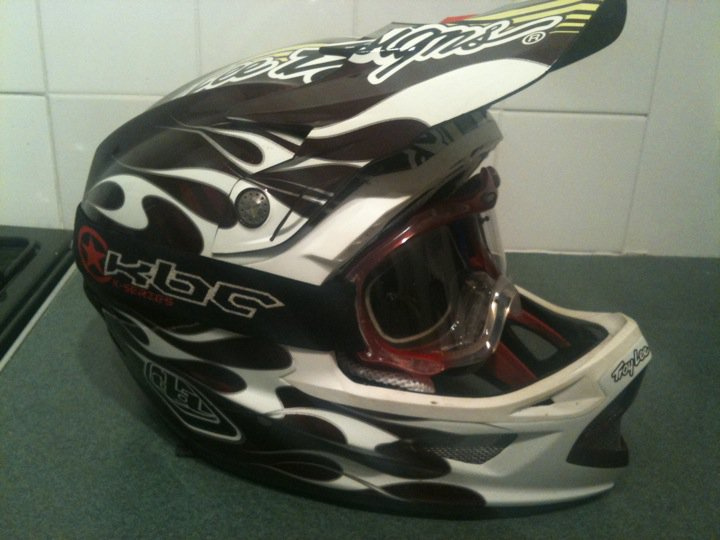 http://riderrunco.blogspot.com/

k-series goggles