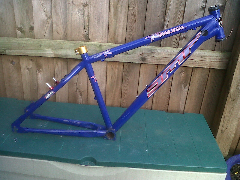 Dmr trailstar frame £70 including FSA the pig headset and seat clamp