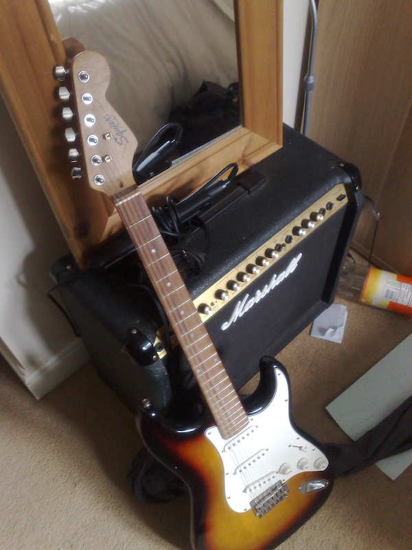 Fender Squire Strat. Sunburst about 2/3 years old but still in good condition. Swap or sale.