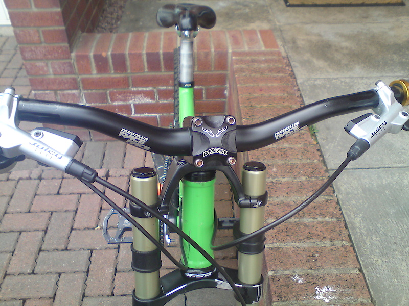 ma old bars and stem and old high boxxer crown
