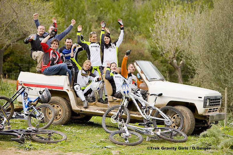 the majorcan open-topped shuttel
©Trek Gravity Girls / D.Geiger Trek Gravity Girls Katja Rupf, Steffi Marth, Soveig Lindgren, Janine Hürlimann