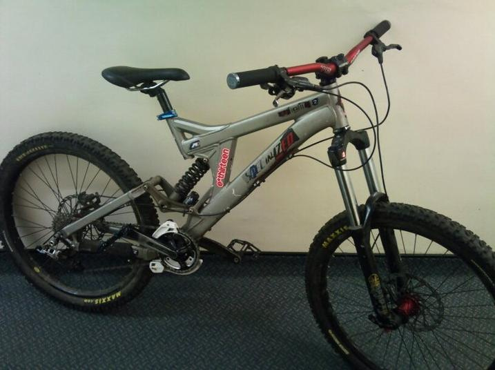 2007 Specialized Big Hit (Size Small) For Sale. Price Drop For Sale