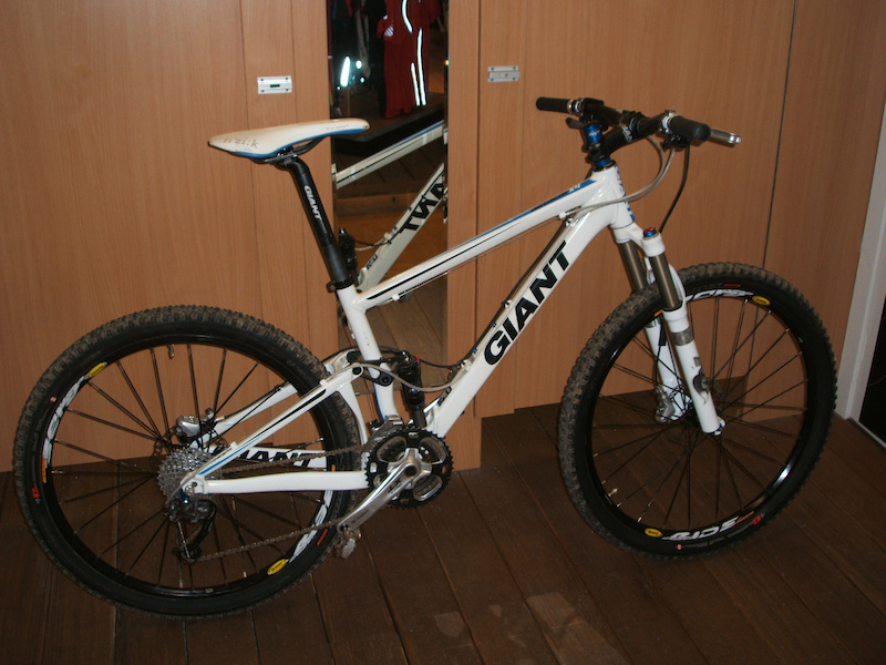 Giant anthem hotsell x4 2010