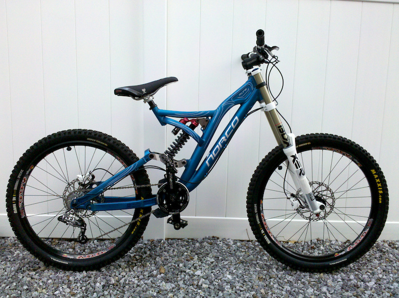 2007 Norco A-Line Park Edition... new frame just built this winter. Weight- 43.5 lbs
