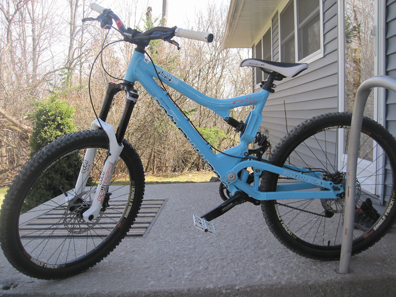 commencal supreme racing