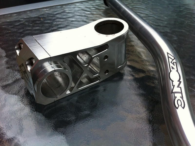 Azonice World Force Bars & Shorty Stem For Sale