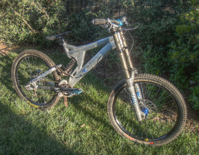 HDR image of my bike with lots of new bling. Hope/ Mavic wheelset, connex chain, x7 shifter