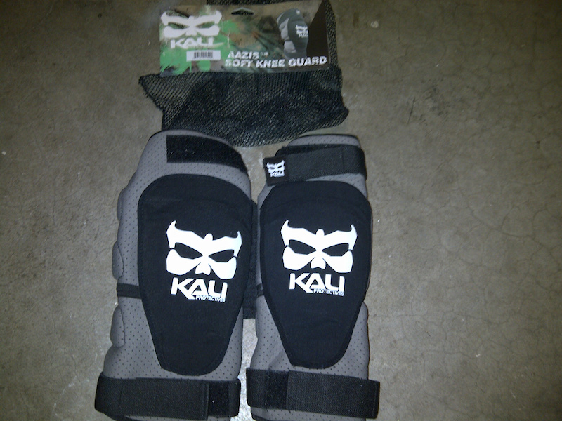 Kali Aazis knee pad For Sale