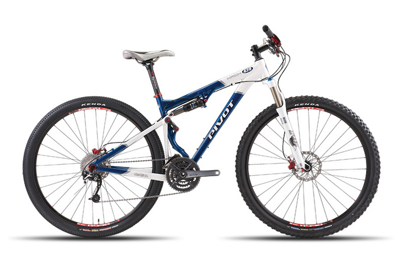 2011 pivot mach 429