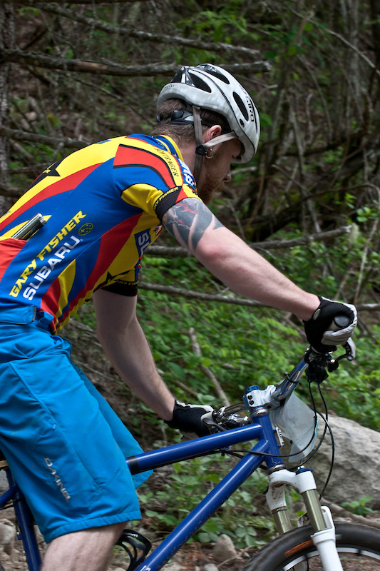 Thomas Thacker on his way to sandbagging the Women's 20-29 Class win.