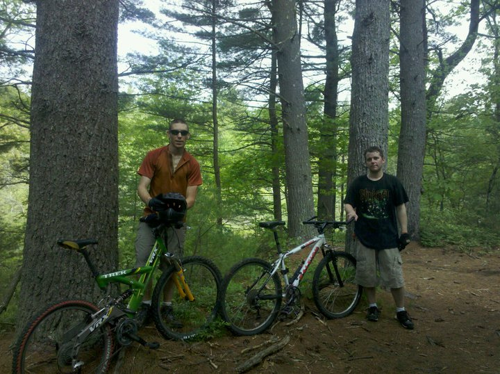 Taking a breather, and getting ready for singletrack and twin jump loops.