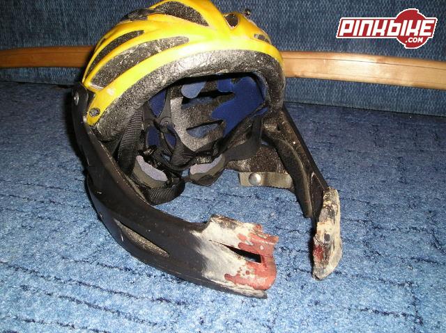 My Giro Switchblade after crash !