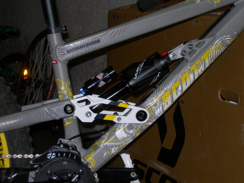 scott voltage fr 10 2011