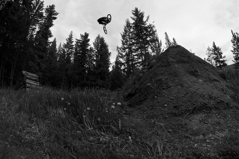 Brad invited us to shoot a day of shredding his world class back yard. Look out for the video coming this week.