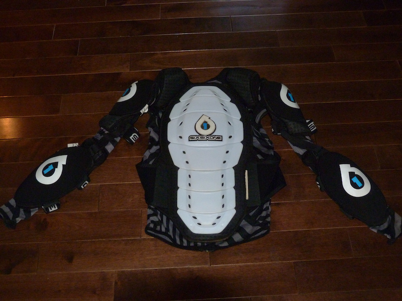 661 pressure suit EVO 2010 size medium