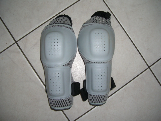 Dainese Elbow pads