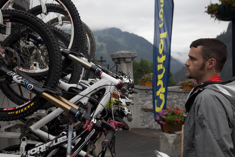 Local buses have some serious bike racks. Nick checking over his bike before heading up to the mtn.