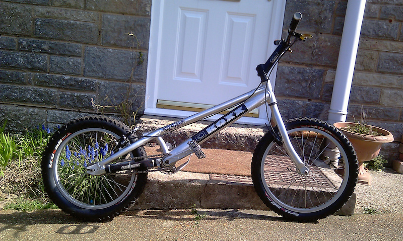 トライアル KOXX ENTRY LIME 20 Koxx Levelboss long 20 inch Trials Bike For Sale
