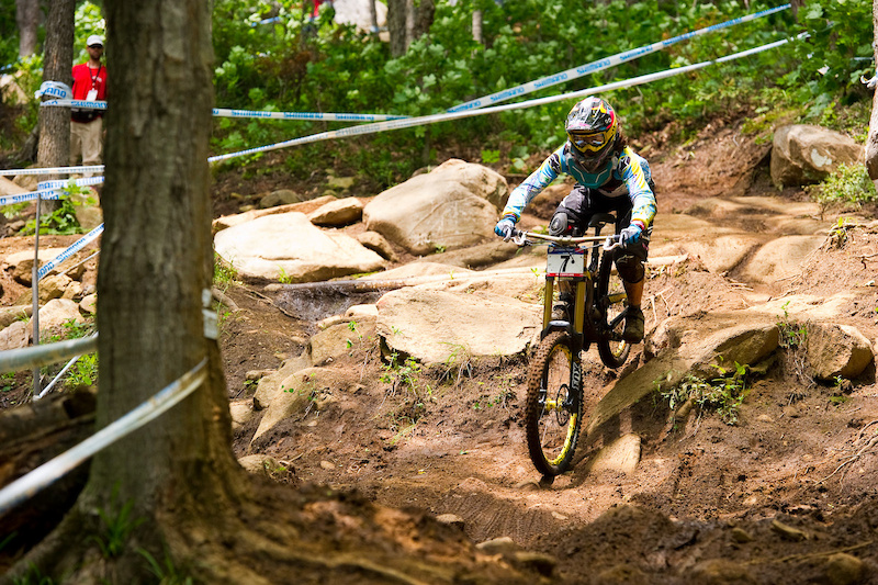 Emmeline Ragot may not be able to walk down the track courtesy of a battered knee but she can damn well ride it coming home eighth on the day.