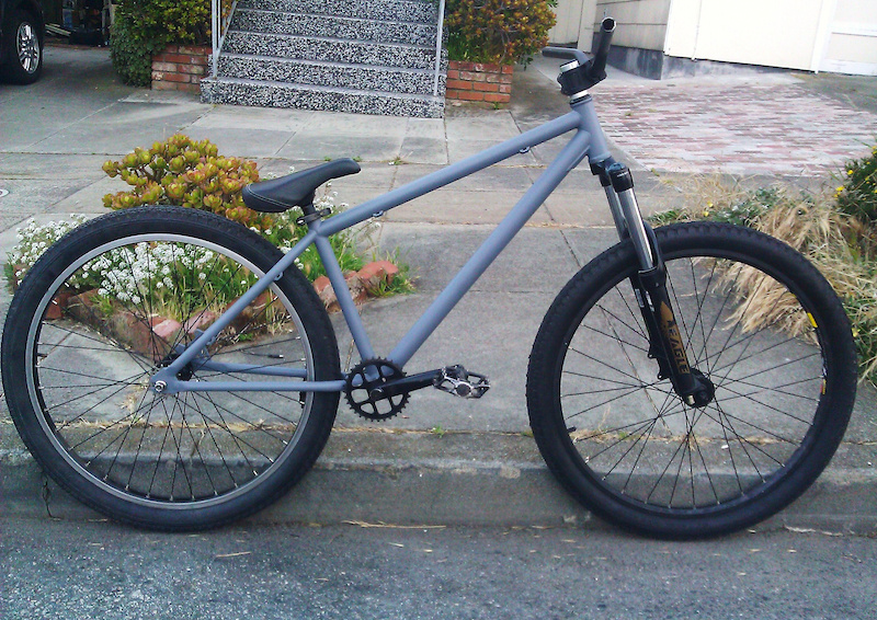 dk asterik dirt jumper